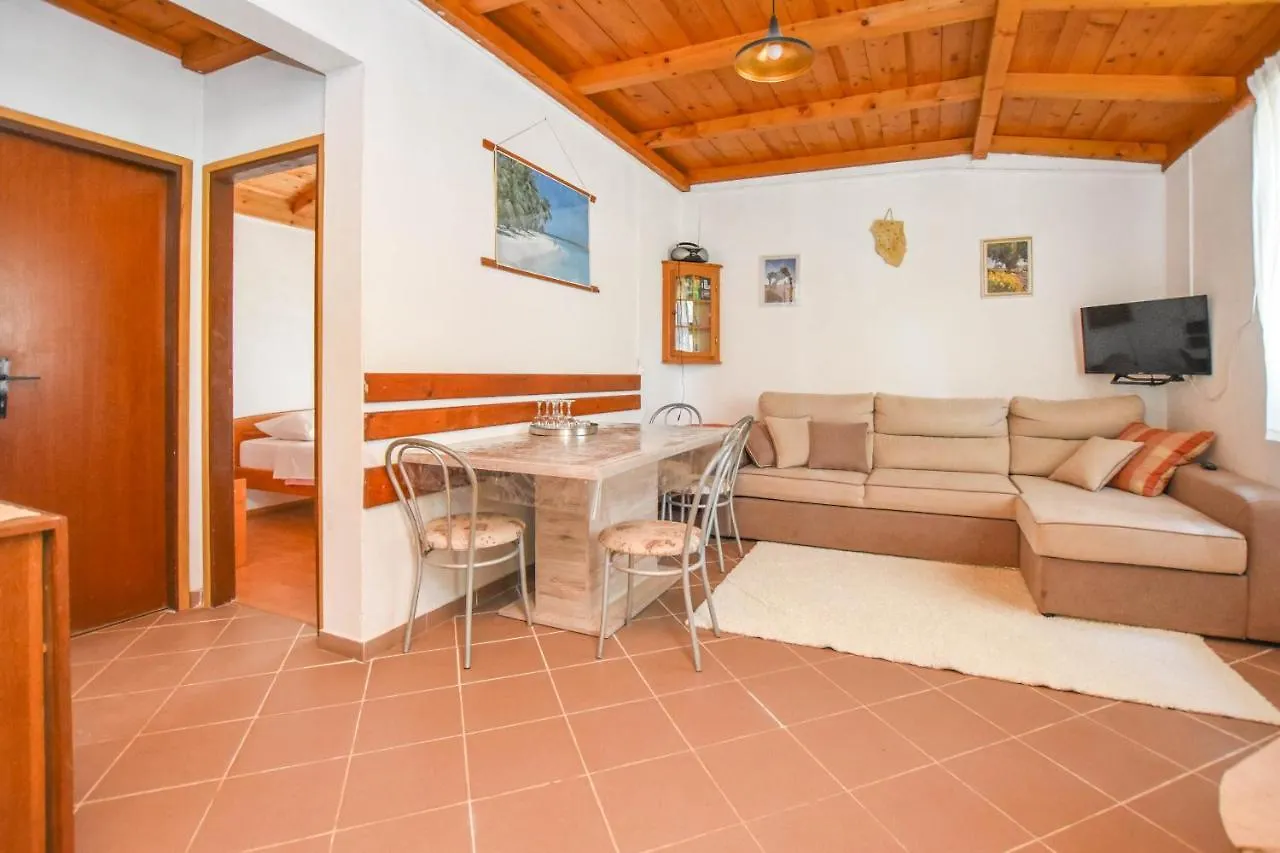 House Oliva Villa Tkon Vakantiehuis