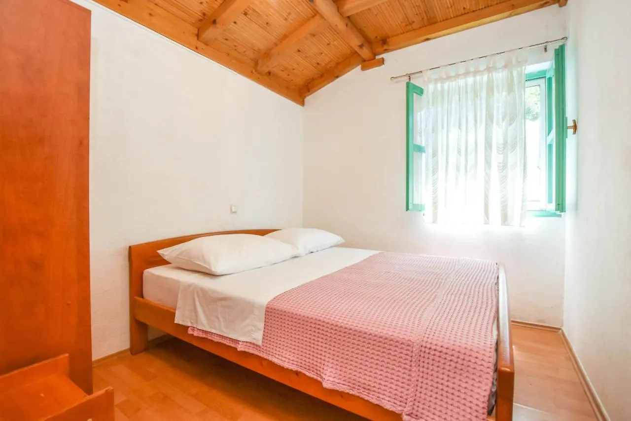 House Oliva Villa Tkon Kroatië