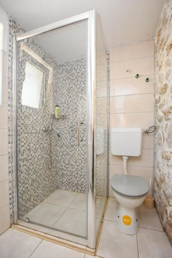 House Oliva Villa Tkon Vakantiehuis